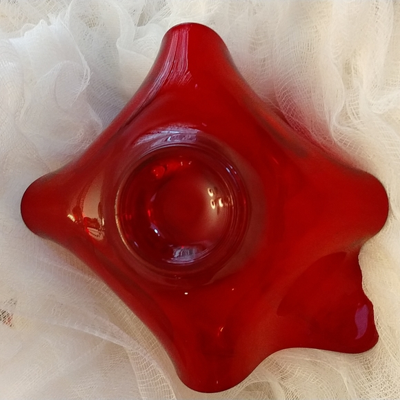 Red Handkerchief Bowl - Picture 2 of 9
